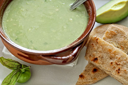 Green Salsa with Avocado accompanied with bread